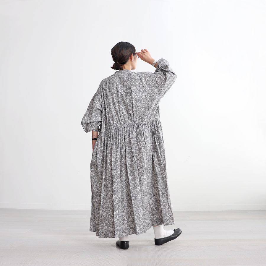 TOUJOURS トゥジュー Classic Gathered Dress-