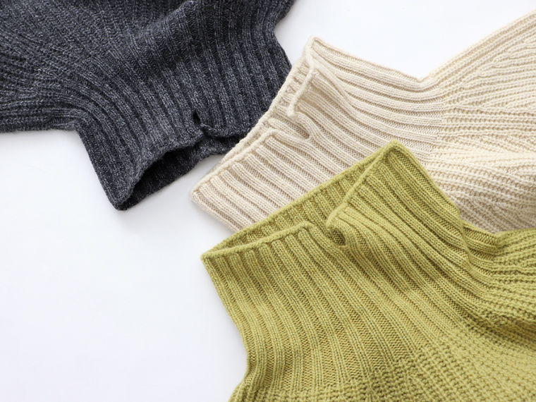 unfil (アンフィル) superfine lambs wool ribbed-knit high neck sweater (ハイネックセーター)