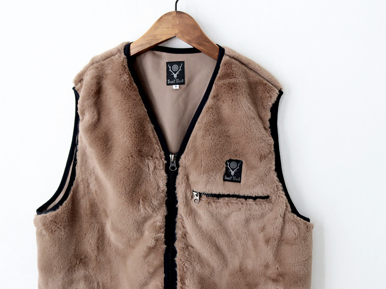 South2 West8(サウスツー ウエストエイト) PIPING VEST - MICRO FUR