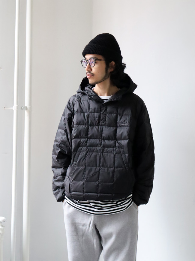 GRAMICCI×TAION　DOWN PULLOVER JACKET