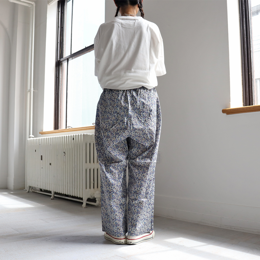 TOUJOURS (トゥジュー)　Relax Pants (ベリーフラワー・リラックスパンツ)