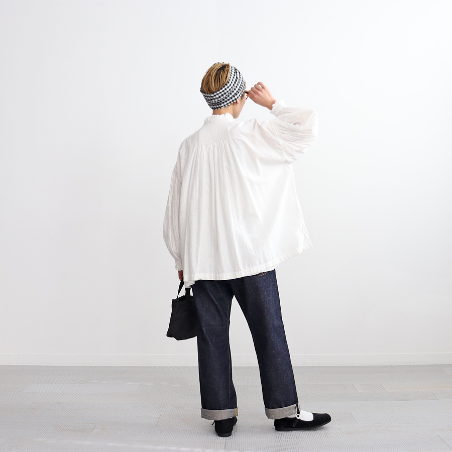 maison de soil (メゾンドソイル) フリルカラーピンタックシャツ