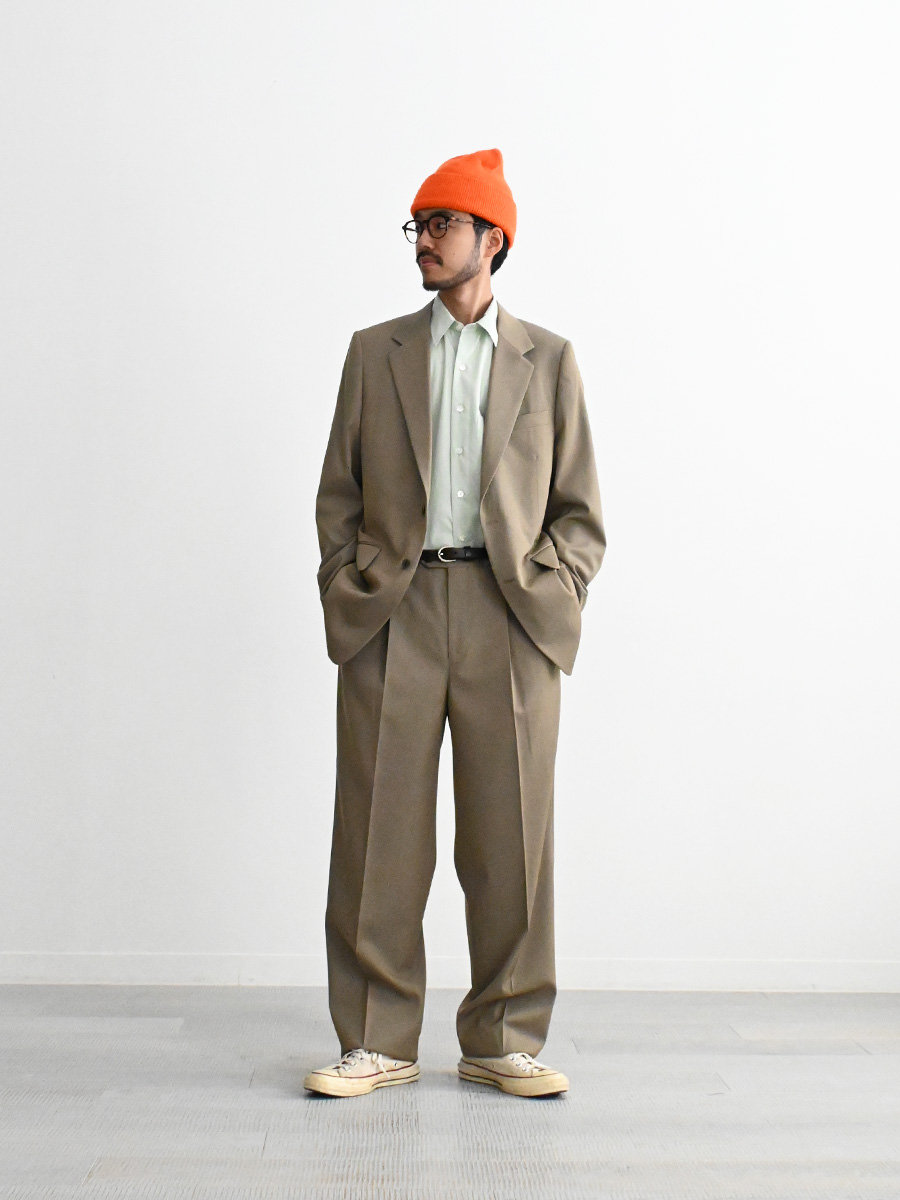 AURALEE (オーラリー) LIGHT WOOL MAX GABARDINE TWO-TUCK SLACKS