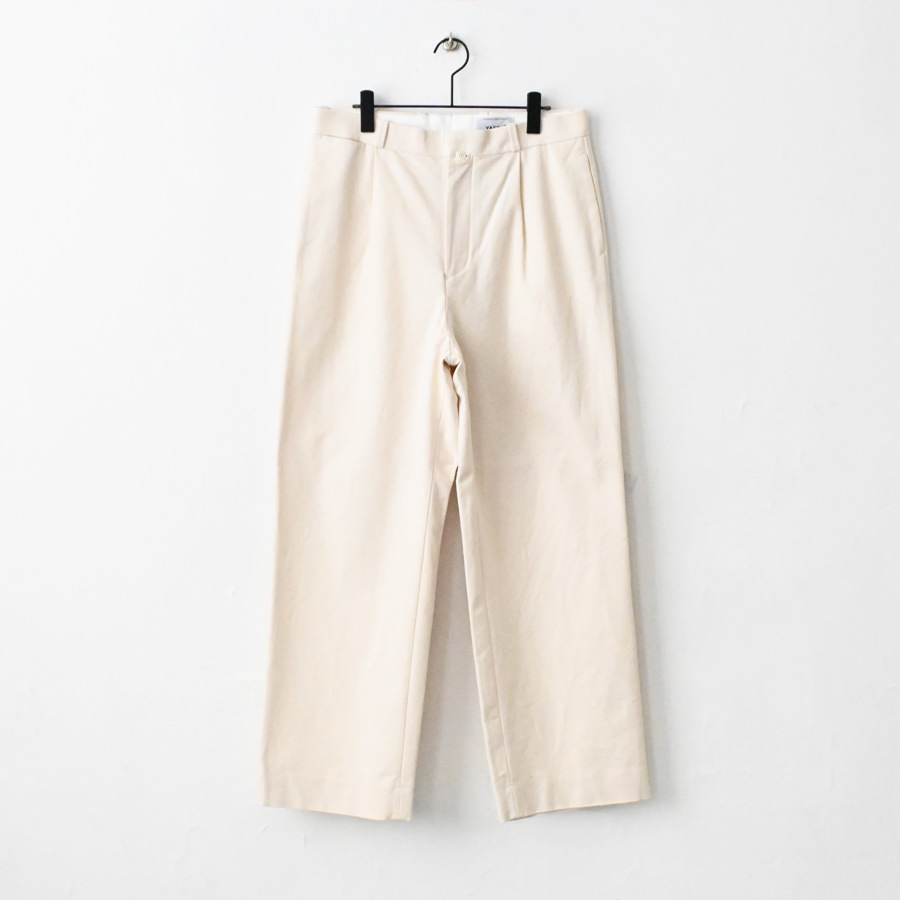 YAECA (ヤエカ) CHINO CLOTH PANTS TWO TUCK STRAIGHT (15606)