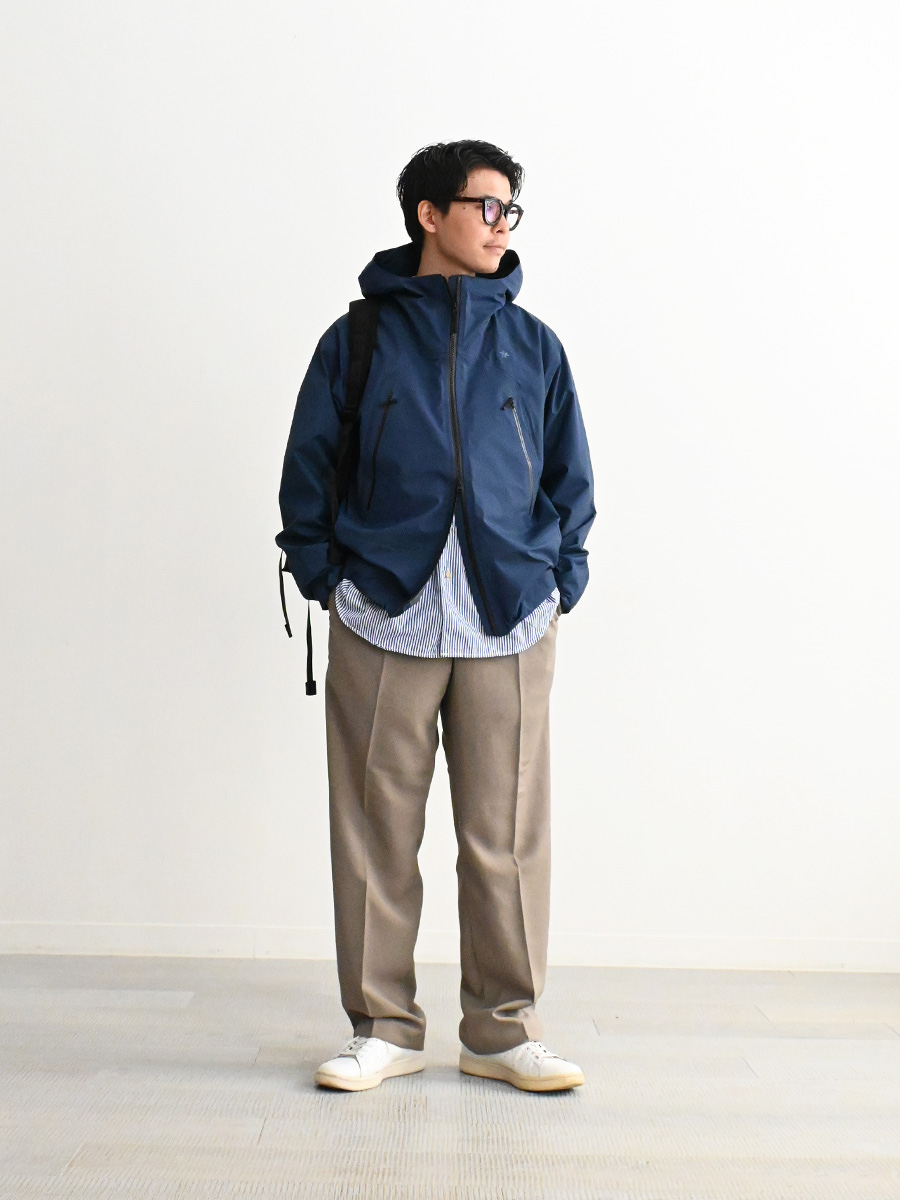 美品ゴールドウインゴアテックススリーレイヤーパンツ XL ネイビー