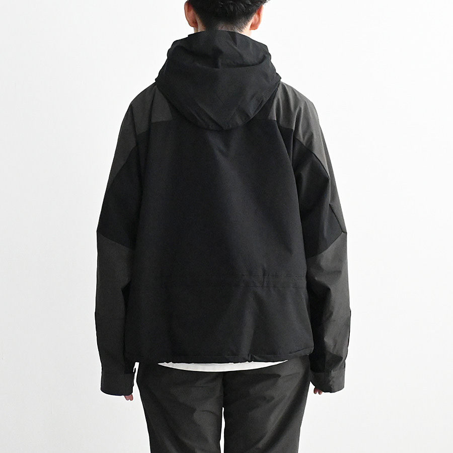 25AW新品 BASISBROEK フーデットブルゾンMONTN M35200円 20250913_DSC_3589.jpg