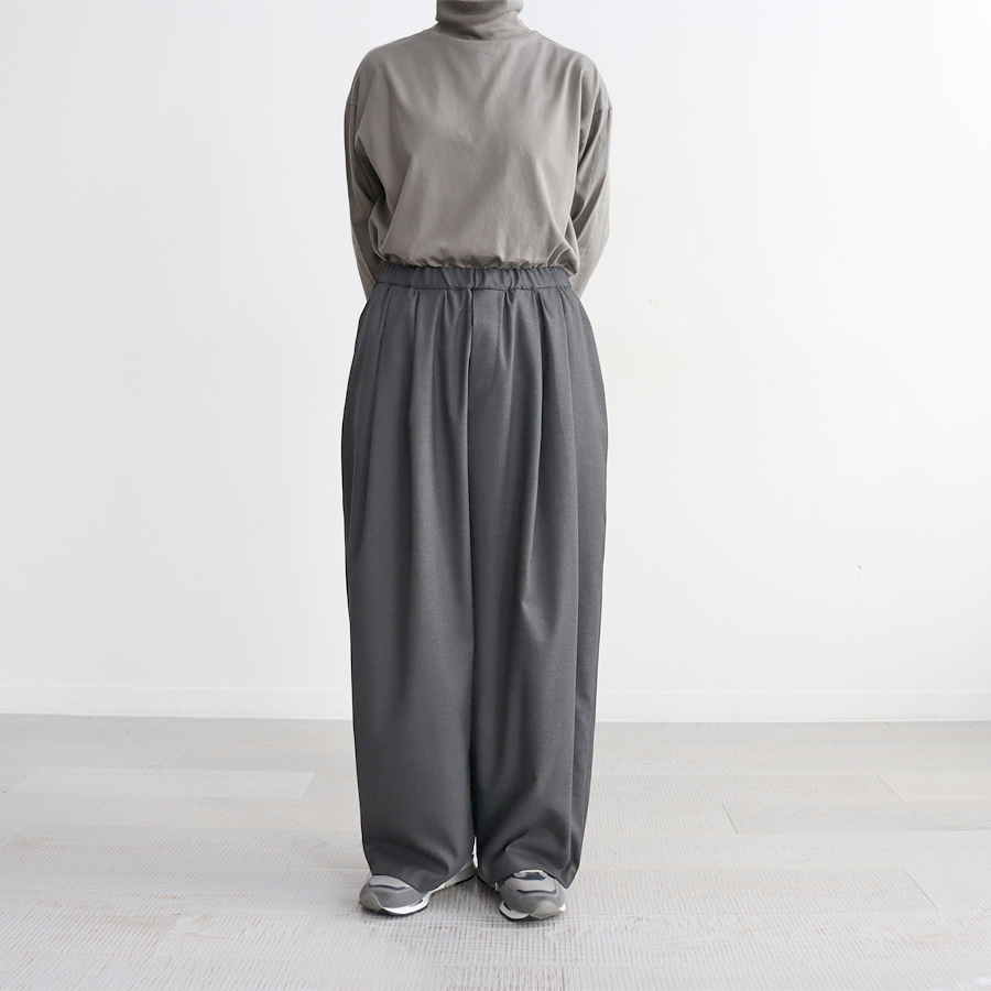 mizuiro ind (ミズイロインド) ワイドタックパンツ