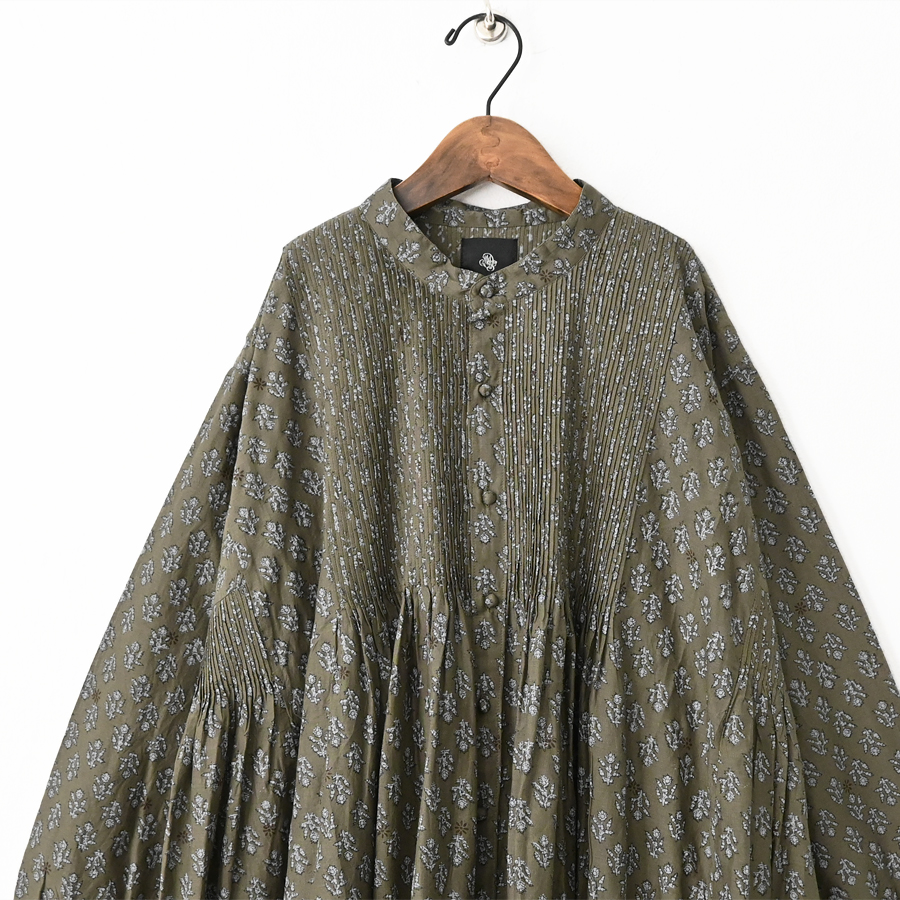 美品✨メゾンドソイル　コットン　シャツワンピース　ピンタック　マキシ丈 超美品☆メゾンドソイル ピンタックシャツワンピース 2 ブラック