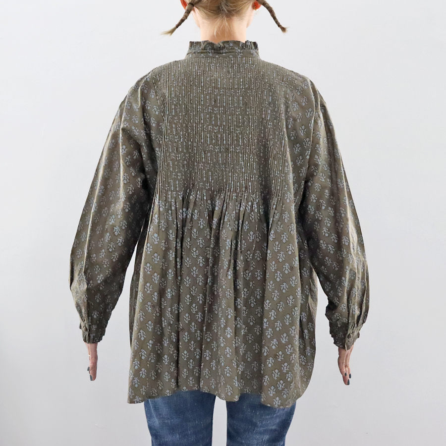 maison de soil (メゾンドソイル) フラワーモチーフ・フリルカラー