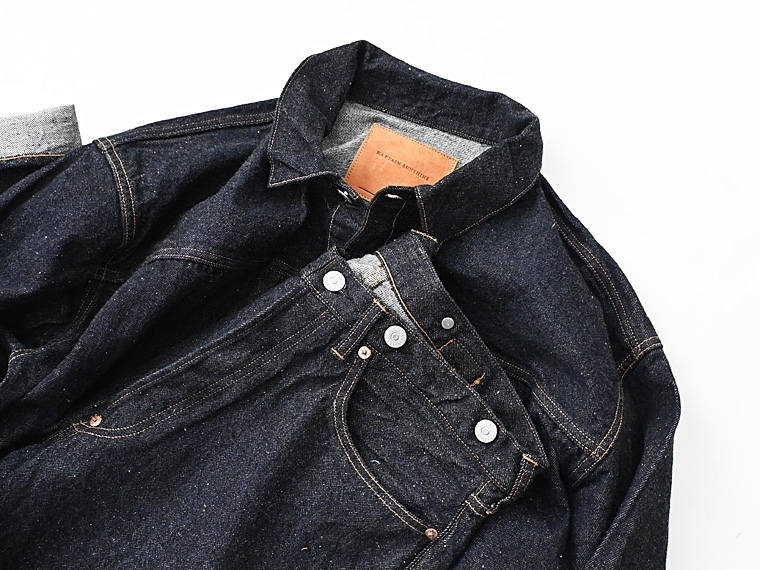 Strato（ストラト）