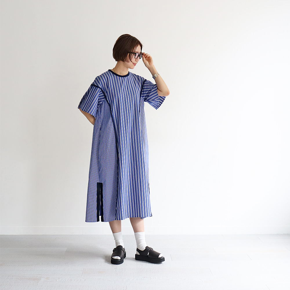 White Mountaineering (ホワイトマウンテニアリング) STRIPED PIPING DRESS